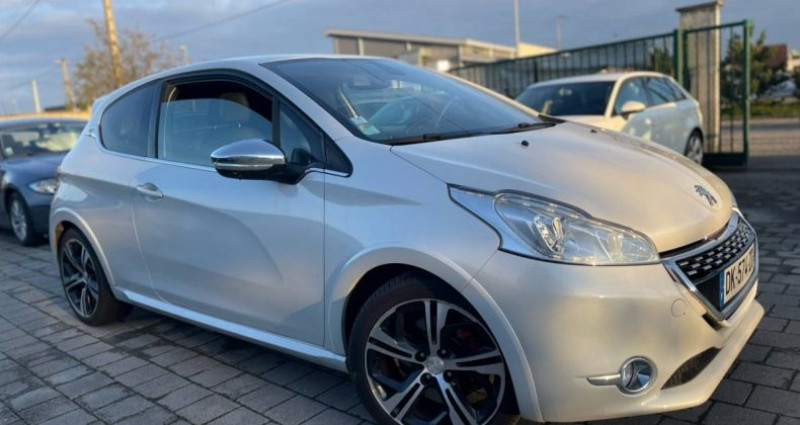 Peugeot 208 GTi 1.6 THP 200ch GTI 3p