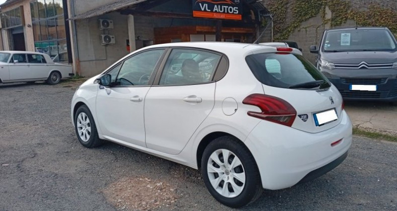 Peugeot 208 1.0 68 cv Année 2015 Carnet d'entretien complet 2015 - photo n°3 Peugeot 208 1.0 68 cv Année 2015 Carnet d'entretien complet  occasion à GLEIZÉ - photo n°3