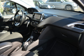 Peugeot 208 1.2  110CH E6.C ALLURE S&S EAT6 5P  occasion � Toulouse - photo n�15