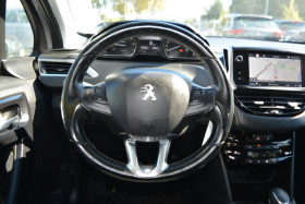 Peugeot 208 1.2  110CH E6.C ALLURE S&S EAT6 5P  occasion � Toulouse - photo n�19