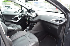 Peugeot 208 1.2  110CH FELINE S&S EAT6 5P  occasion  Toulouse - photo n19