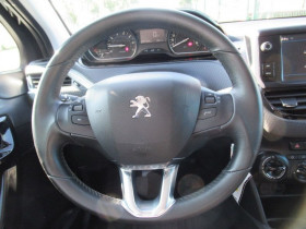 Peugeot 208 1.2  82CH E6.C SIGNATURE 5P  occasion  Toulouse - photo n12