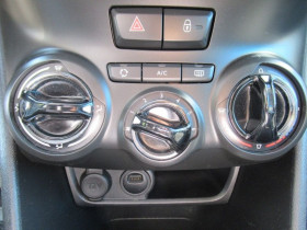 Peugeot 208 1.2  82CH E6.C SIGNATURE 5P  occasion  Toulouse - photo n5