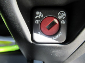 Peugeot 208 1.2  82CH E6.C SIGNATURE 5P  occasion  Toulouse - photo n15