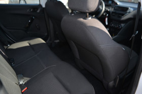 Peugeot 208 1.2  82CH PREMIUM  occasion  Toulouse - photo n15
