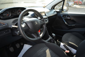 Peugeot 208 1.2  82CH PREMIUM  occasion � Toulouse - photo n�18