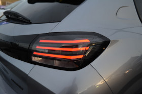 Peugeot 208 1.2 HYBRID 110CH ALLURE E-DCS6  occasion � Toulouse - photo n�6