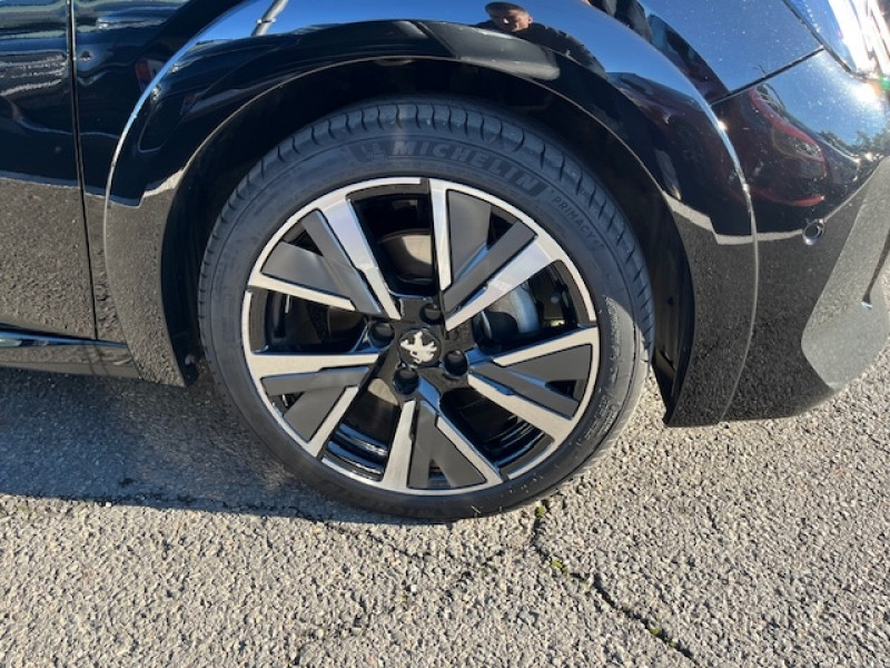 Peugeot 208 1.2 PURETECH 100CH S&S GT EAT8 2022 - photo n°3 Peugeot 208 1.2 PURETECH 100CH S&S GT EAT8  occasion à Albi - photo n°3