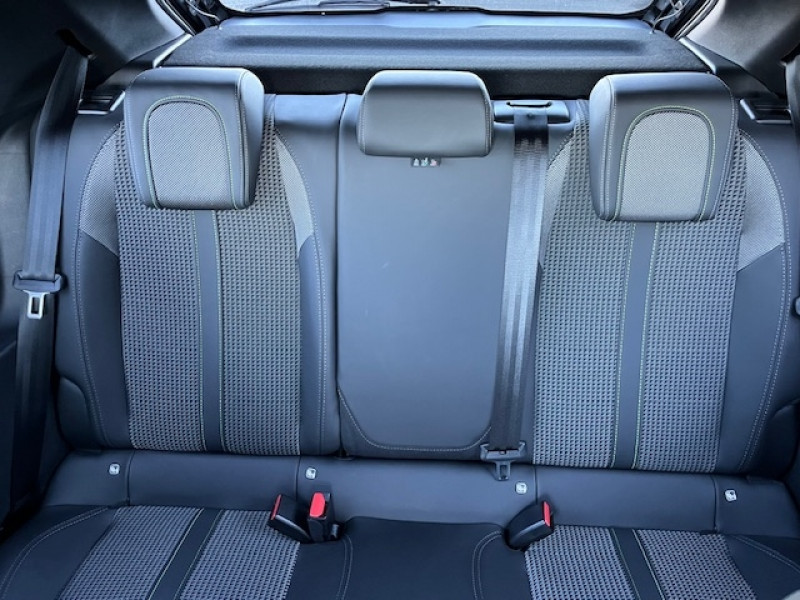 Peugeot 208 1.2 PURETECH 100CH S&S GT EAT8 2022 - photo n°10 Peugeot 208 1.2 PURETECH 100CH S&S GT EAT8  occasion à Albi - photo n°10