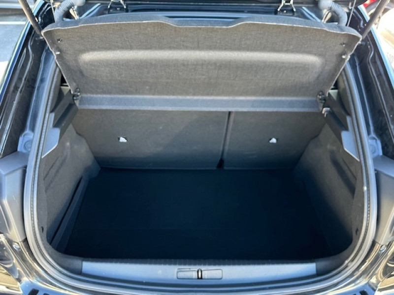 Peugeot 208 1.2 PURETECH 100CH S&S GT EAT8 2022 - photo n°8 Peugeot 208 1.2 PURETECH 100CH S&S GT EAT8  occasion à Albi - photo n°8