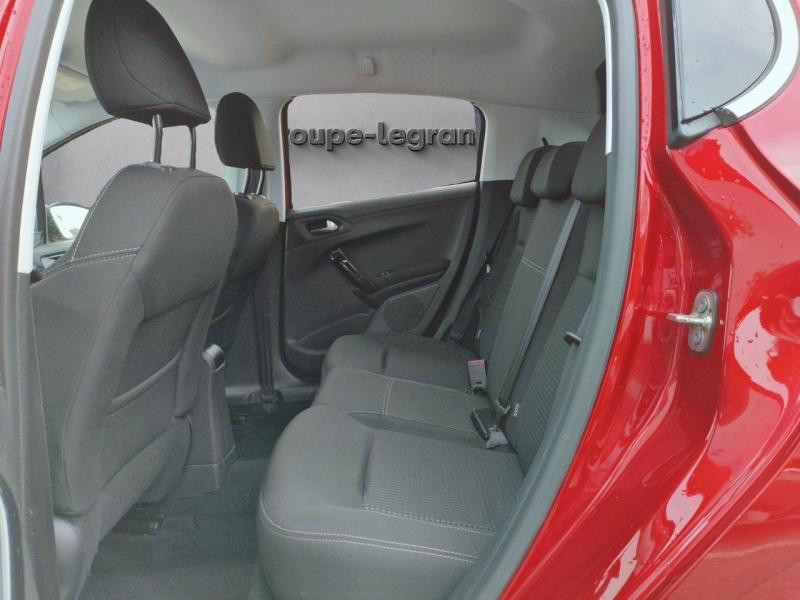 Peugeot 208 1.2 PureTech 110ch E6.c Tech Edition S&S EAT6 5p 2019 - photo n°10 Peugeot 208 1.2 PureTech 110ch E6.c Tech Edition S&S EAT6 5p  occasion à Le Havre - photo n°10