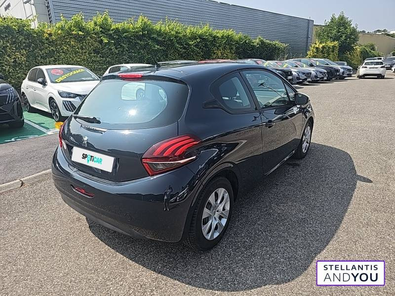 Peugeot 208 1.2 PureTech 68ch BVM5 Like  occasion  AUBAGNE - photo n3