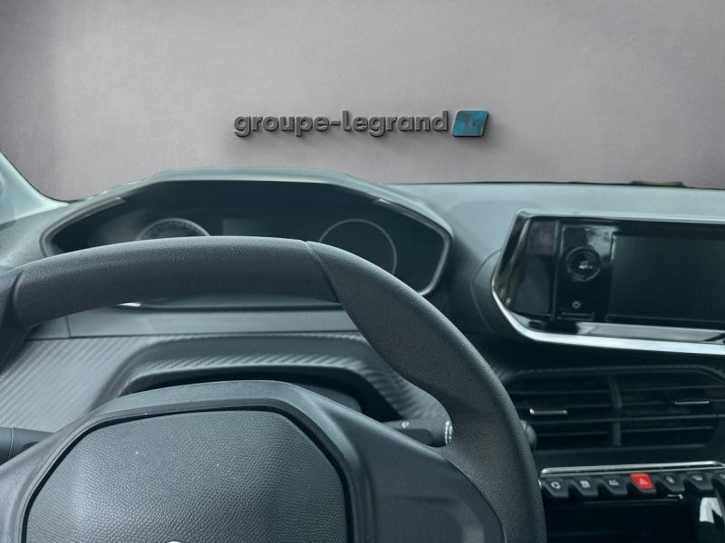 Peugeot 208 1.2 PureTech 75ch S&S Like 2021 - photo n°8 Peugeot 208 1.2 PureTech 75ch S&S Like  occasion à Le Havre - photo n°8