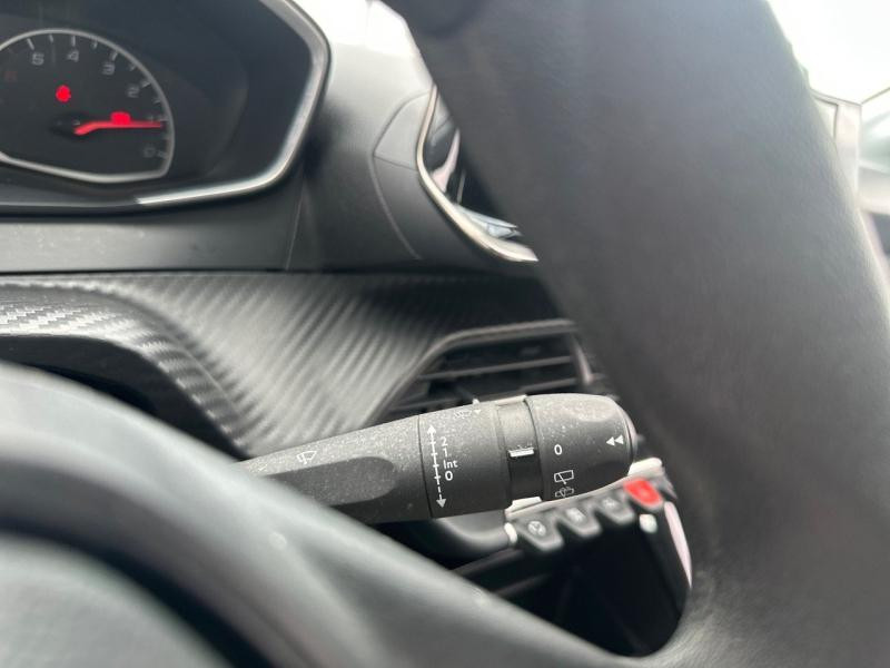 Peugeot 208 1.2 PureTech 75ch S&S Like 2021 - photo n°17 Peugeot 208 1.2 PureTech 75ch S&S Like  occasion à Le Havre - photo n°17