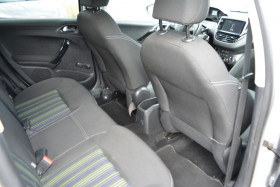 Peugeot 208 1.2 PURETECH 82CH URBAN SOUL 5P  occasion  Toulouse - photo n10