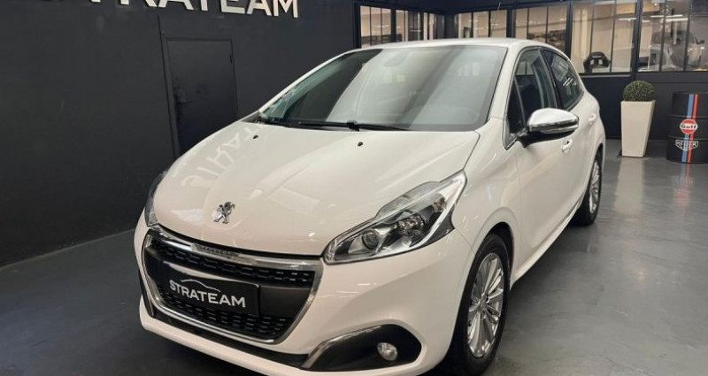 Peugeot 208 1.2 PURETECH 82CV Allure