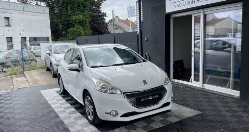 Peugeot 208 1.2 VTi 82ch BVM5 Allure