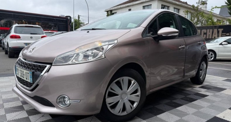 Peugeot 208 1.2 VTI ALLURE 5P