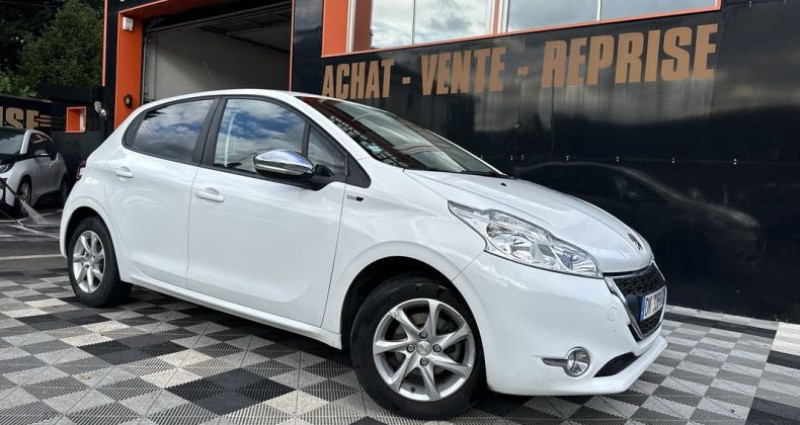 Peugeot 208 1.2 VTI STYLE 5P