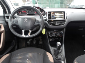 Peugeot 208 1.2 VTI URBAN SOUL 5P  occasion � Toulouse - photo n�5