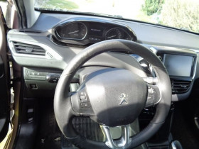 Peugeot 208 1.4 HDI FAP ALLURE 5P  occasion  Aucamville - photo n8