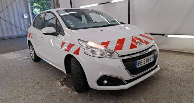 Peugeot 208 1,5 BLUE HDI 100 CH 5 PLACES 2019 - photo n°2 Peugeot 208 1,5 BLUE HDI 100 CH 5 PLACES  occasion à Lanester - photo n°2