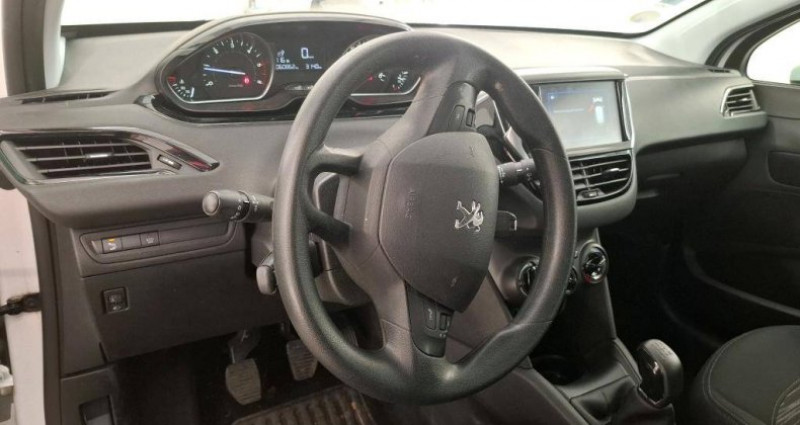 Peugeot 208 1,5 BLUE HDI 100 CH 5 PLACES 2019 - photo n°5 Peugeot 208 1,5 BLUE HDI 100 CH 5 PLACES  occasion à Lanester - photo n°5