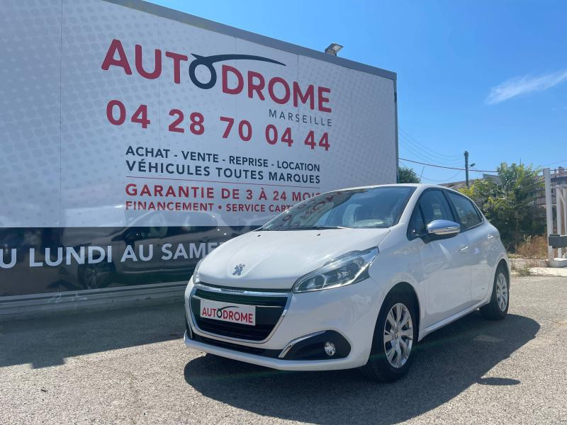 Peugeot 208 occasion 2018 mise en vente à Marseille 10 par le garage AUTODROME - photo n°1