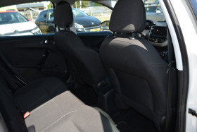 Peugeot 208 1.5 BLUEHDI 100CH E6.C ACTIVE BUSINESS S&S BVM5 86G 5P  occasion  Toulouse - photo n12