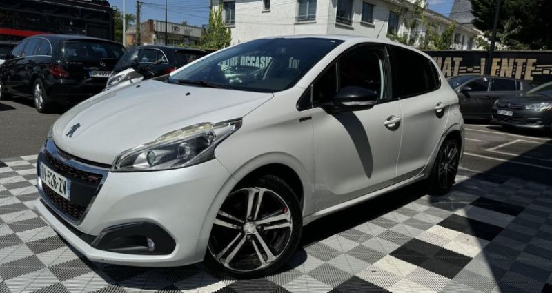 Peugeot 208 1.6 BLUEHDI 100CH GT LINE S&S 5P