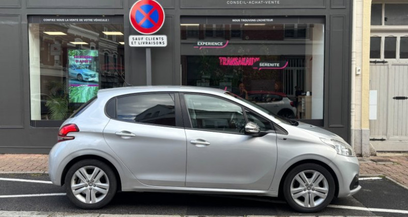 Peugeot 208 1.6 BlueHDi 100ch Style / BLUETOOTH / GPS 2016 - photo n°4 Peugeot 208 1.6 BlueHDi 100ch Style / BLUETOOTH / GPS  occasion à Cambrai - photo n°4