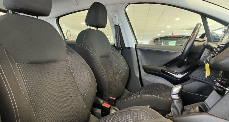 Peugeot 208 1.6 BlueHDi 75ch BVM5 ACCESS 2018 - photo n°7 Peugeot 208 1.6 BlueHDi 75ch BVM5 ACCESS  occasion à CREUZIER LE VIEUX - photo n°7