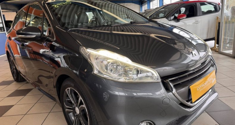 Peugeot 208 1.6 e-HDi FAP Allure 5p 2012 - photo n°3 Peugeot 208 1.6 e-HDi FAP Allure 5p  occasion à Sallaumines - photo n°3