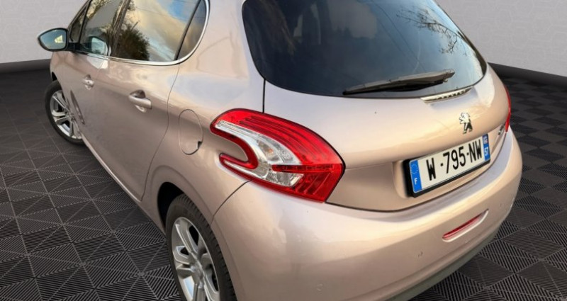 Peugeot 208 1.6 HDI 92 Allure BVA !!! 33000 km 2013 - photo n°4 Peugeot 208 1.6 HDI 92 Allure BVA !!! 33000 km  occasion à Uckange - photo n°4
