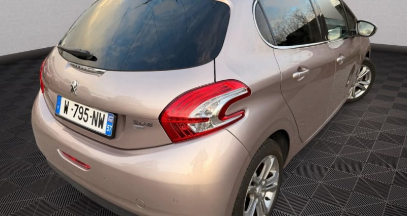 Peugeot 208 1.6 HDI 92 Allure BVA !!! 33000 km 2013 - photo n°3 Peugeot 208 1.6 HDI 92 Allure BVA !!! 33000 km  occasion à Uckange - photo n°3