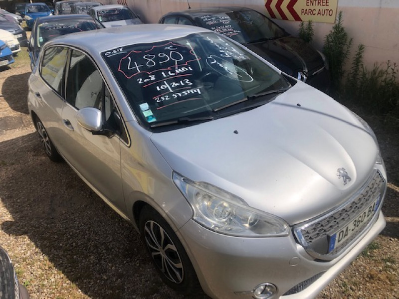 Peugeot 208 1.6 HDI BUSINESS PACK TBG 2013 ...4590E