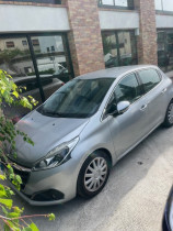 Peugeot 208 , garage SK GROUP  Fontenay-sous-Bois