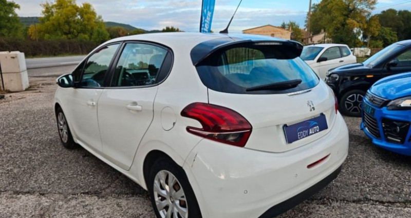 Peugeot 208 1.6 hdi 2017 - photo n°3 Peugeot 208 1.6 hdi  occasion à Brignoles - photo n°3