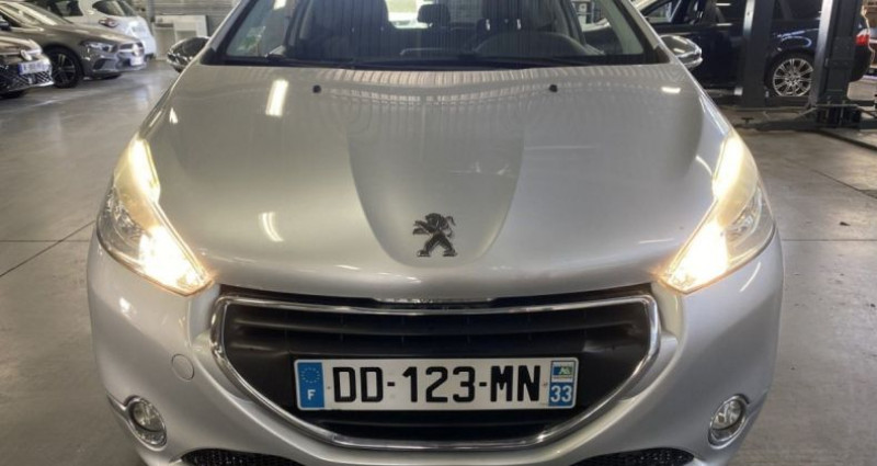 Peugeot 208 1.6 VTI FELINE 6CV 3P