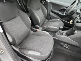 Peugeot 208 208 1.2 PureTech 82ch BVM5 Active 5p  occasion  Lescure-d'Albigeois - photo n16