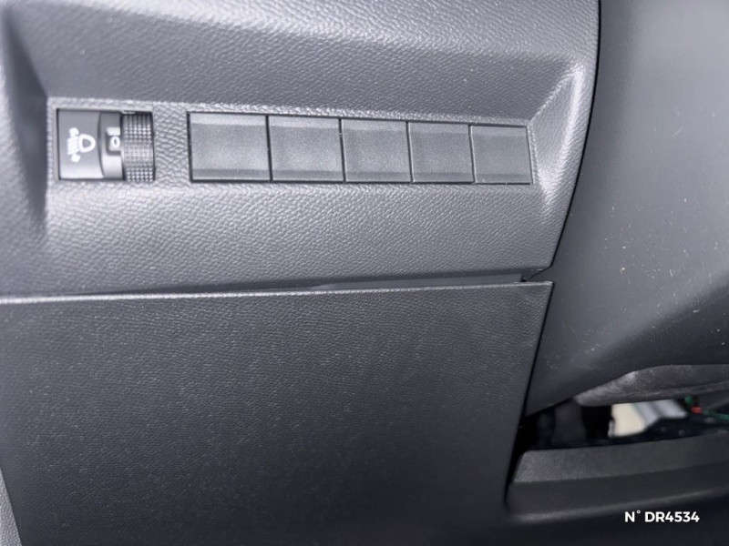 Peugeot 208 208 Hybrid 110 e-DCS6 Allure 2024 - photo n°13 Peugeot 208 208 Hybrid 110 e-DCS6 Allure  occasion à Noisy-le-Grand - photo n°13