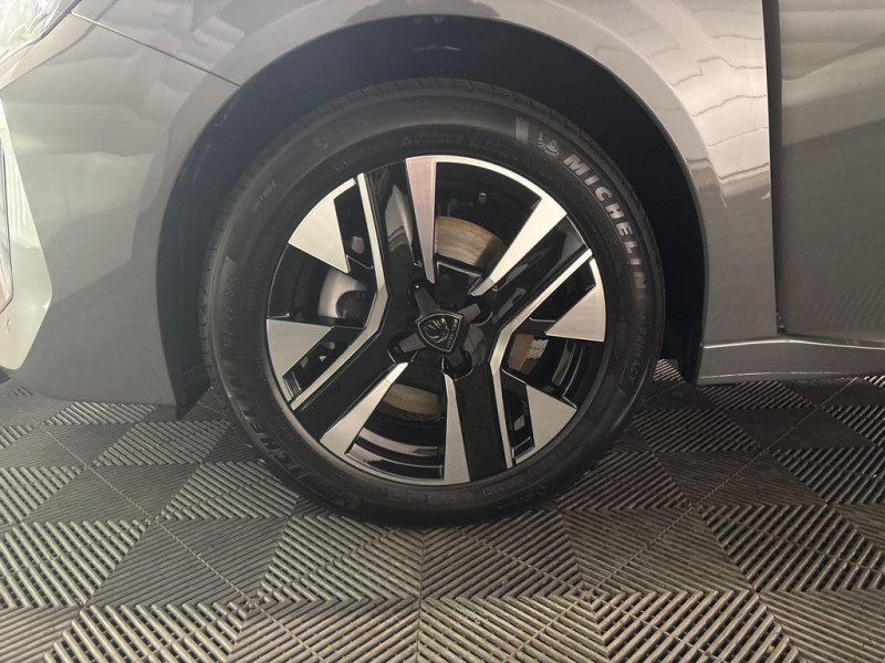 Peugeot 208 208 Hybrid 110 e-DCS6 Allure 2024 - photo n°18 Peugeot 208 208 Hybrid 110 e-DCS6 Allure  occasion à Noisy-le-Grand - photo n°18