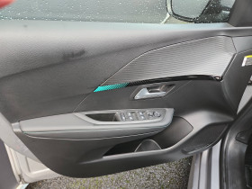 Peugeot 208 208 PureTech 100 S&S BVM6 Allure 5p  occasion � Lescure-d'Albigeois - photo n�14