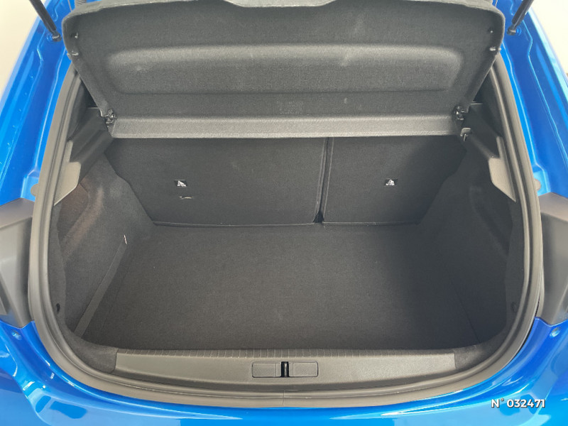 Peugeot 208 208 PureTech 100 S&S EAT8 Allure Pack 2023 - photo n°7 Peugeot 208 208 PureTech 100 S&S EAT8 Allure Pack  occasion à Seynod - photo n°7