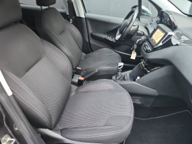 Peugeot 208 208 PureTech 110ch S&S BVM6 Tech Edition 5p  occasion � Lescure-d'Albigeois - photo n�16