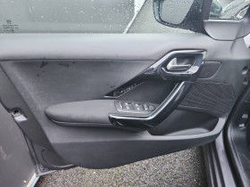 Peugeot 208 208 PureTech 110ch S&S BVM6 Tech Edition 5p  occasion � Lescure-d'Albigeois - photo n�14