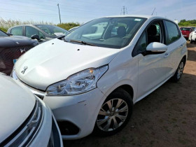 Peugeot 208 , garage SPOTICAR STELLANTIS &YOU ORVAULT LEVASSOR  ORVAULT