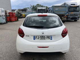 Peugeot 208 Affaire Premium Pack 1.5 102 ch  occasion  Gires - photo n4