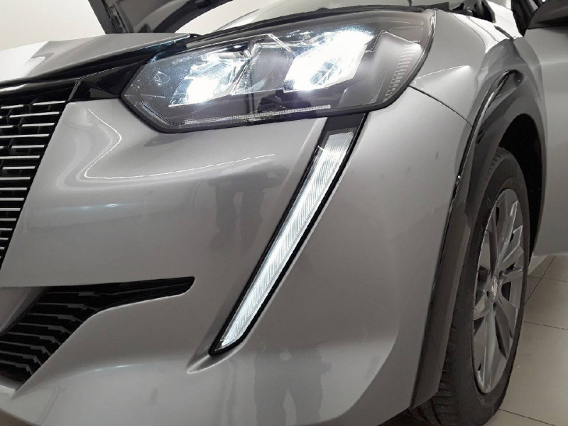 Peugeot 208 BUSINESS ELECTRIQUE 208 Electrique 50 kWh 136ch  occasion  LE MANS - photo n10