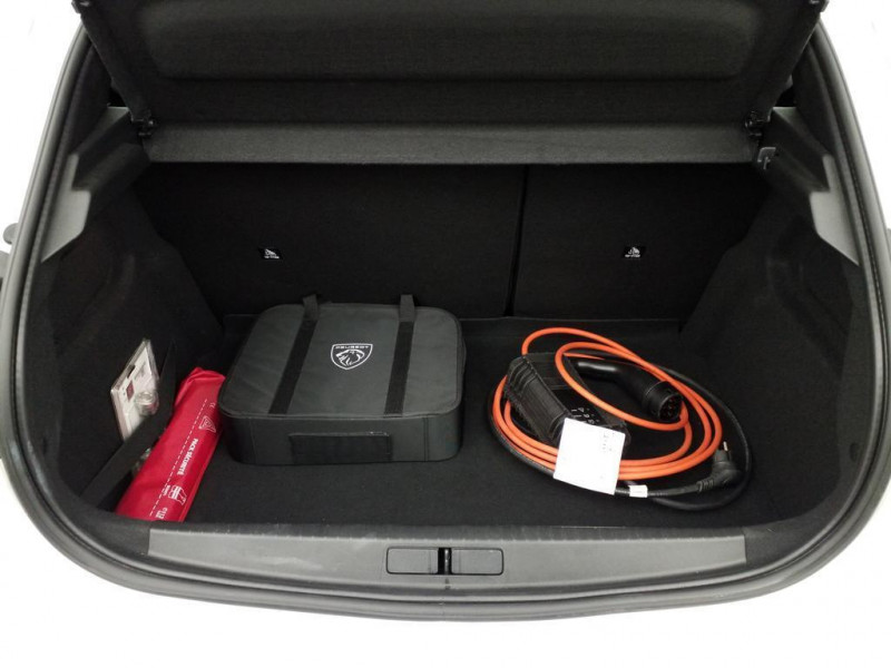 Peugeot 208 BUSINESS ELECTRIQUE 50 kWh 136ch Active  occasion  BRIVE LA GAILLARDE - photo n7